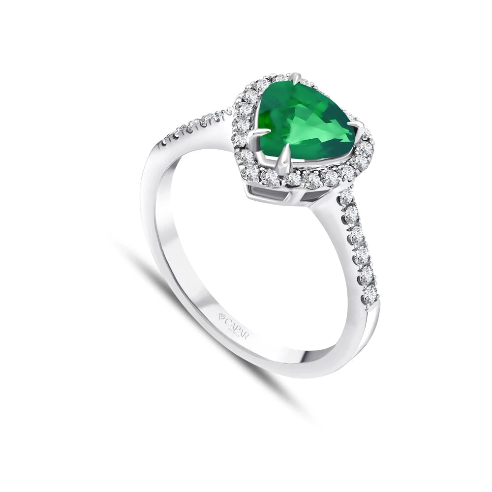 1.46 Karat Kalp Kesim Zümrüt Pırlanta Yüzük Capar Diamond